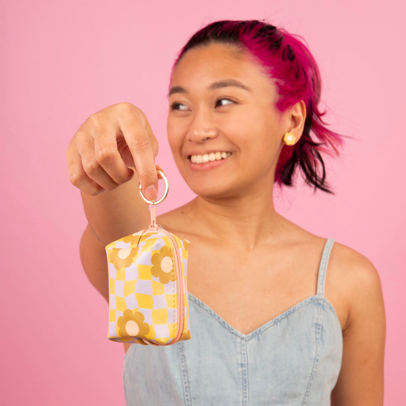 Cool Funky Daisy Tag-A-Long Key Ring